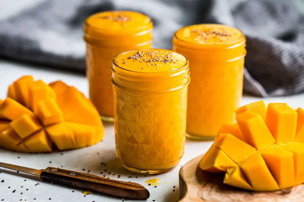 Mango-Smoothie-Get-Inspired-Everyday-8.webp